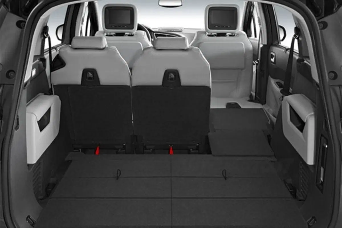 Peugeot 5008 (9)
