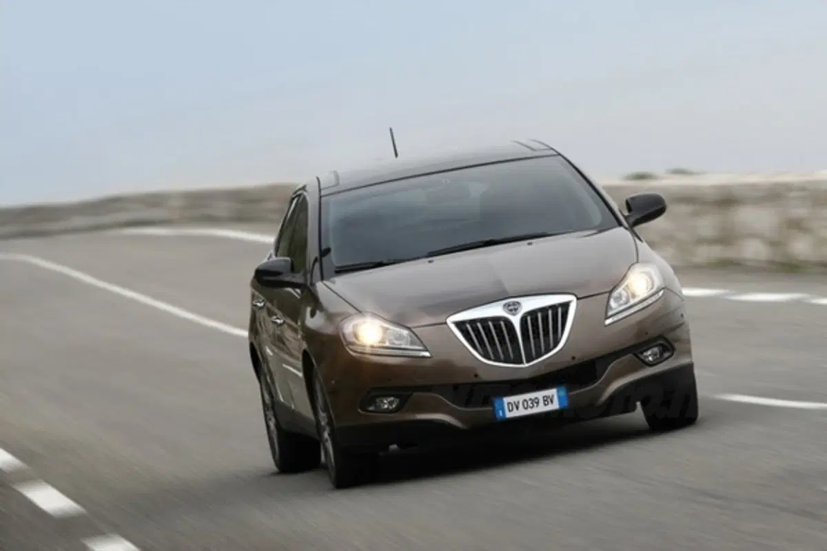 Lancia Delta 1.8 Di TurboJet (2)