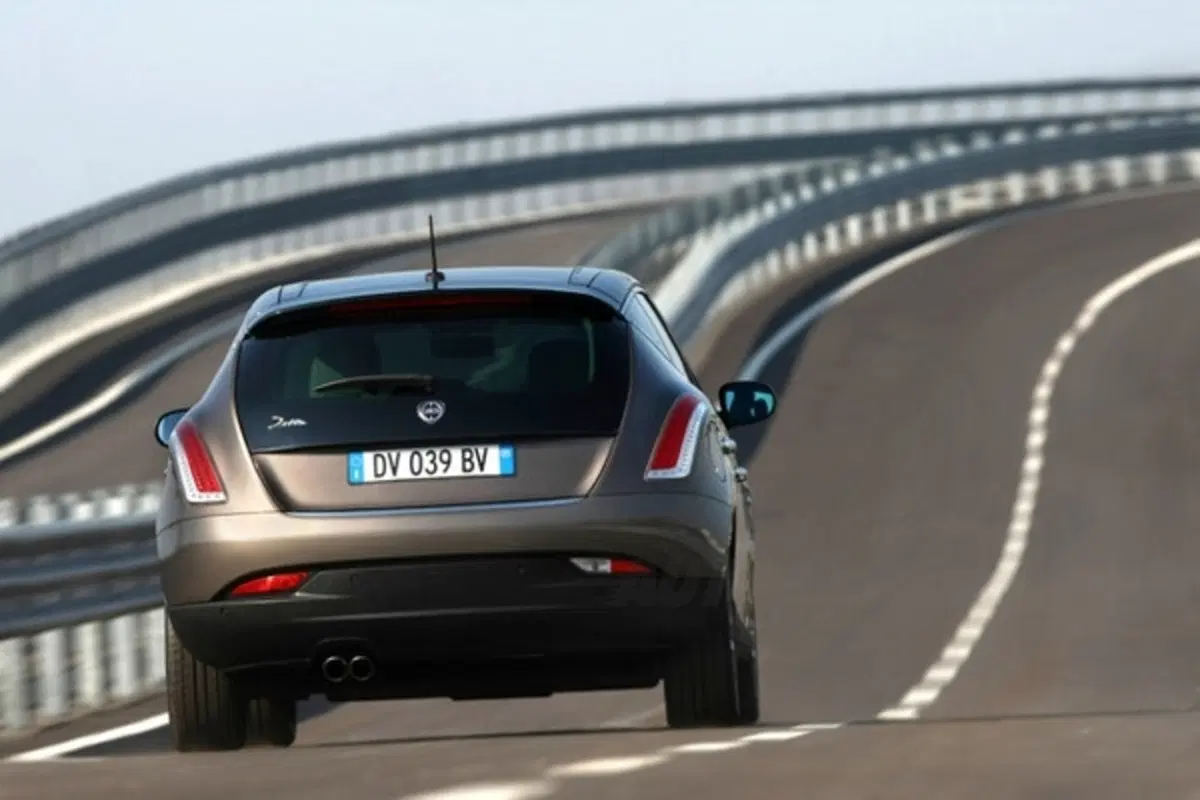 Lancia Delta 1.8 Di TurboJet (16)