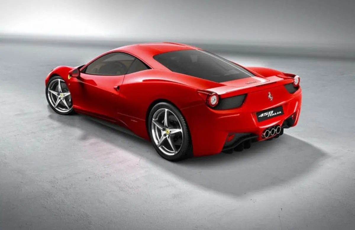 Ferrari 458 Italia (5)