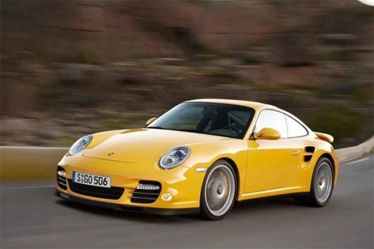 Porsche 911 Turbo restyling 2010 (2)