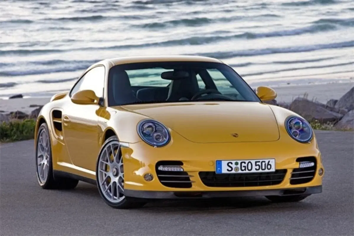 Porsche 911 Turbo restyling 2010 (5)