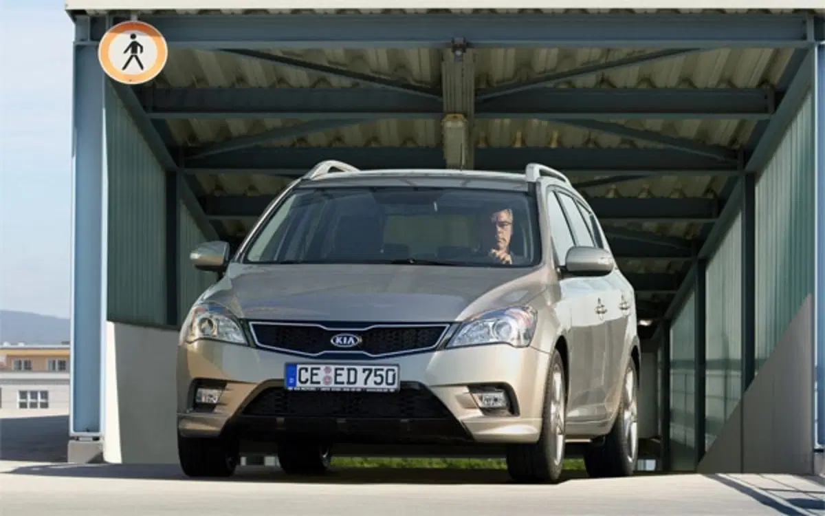 Kia Cee'd restyling 2010 (2)