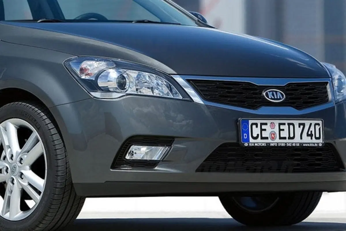 Kia Cee'd restyling 2010 (4)
