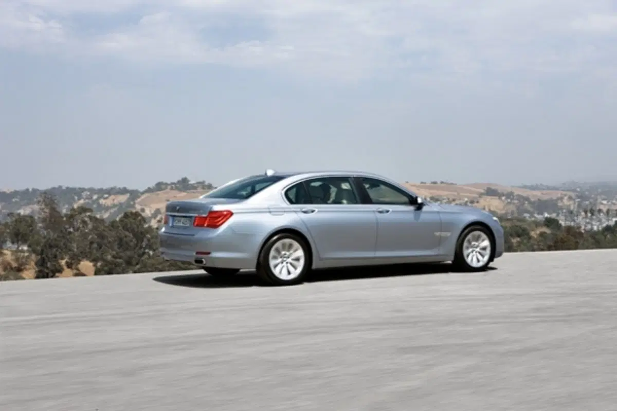 BMW ActiveHybrid 7 (2)