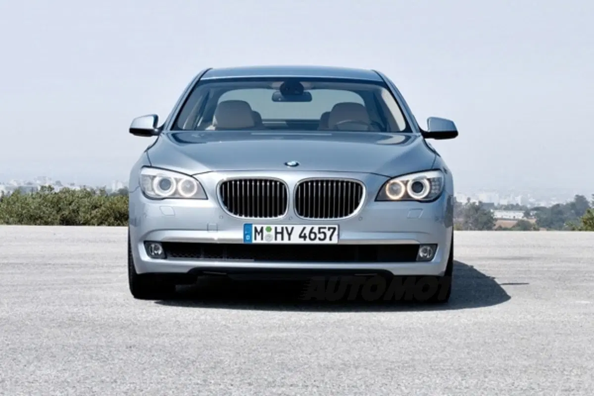 BMW ActiveHybrid 7 (9)
