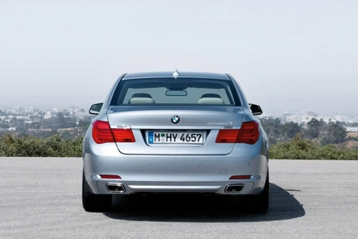 BMW ActiveHybrid 7 (10)