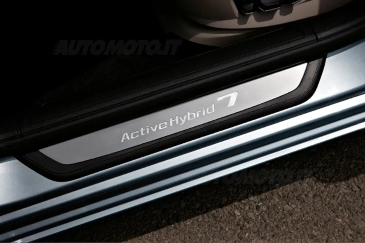 BMW ActiveHybrid 7 (18)