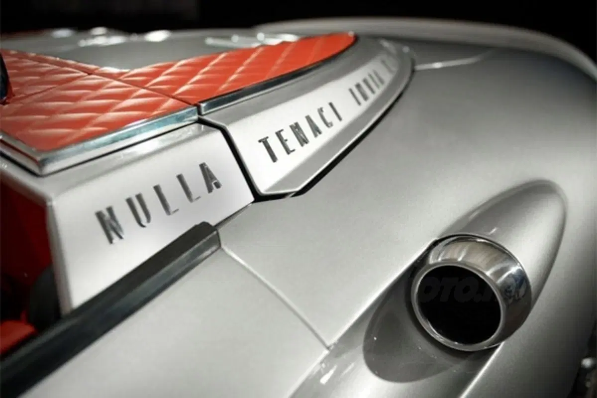 Spyker C8 Aileron Spyder (3)
