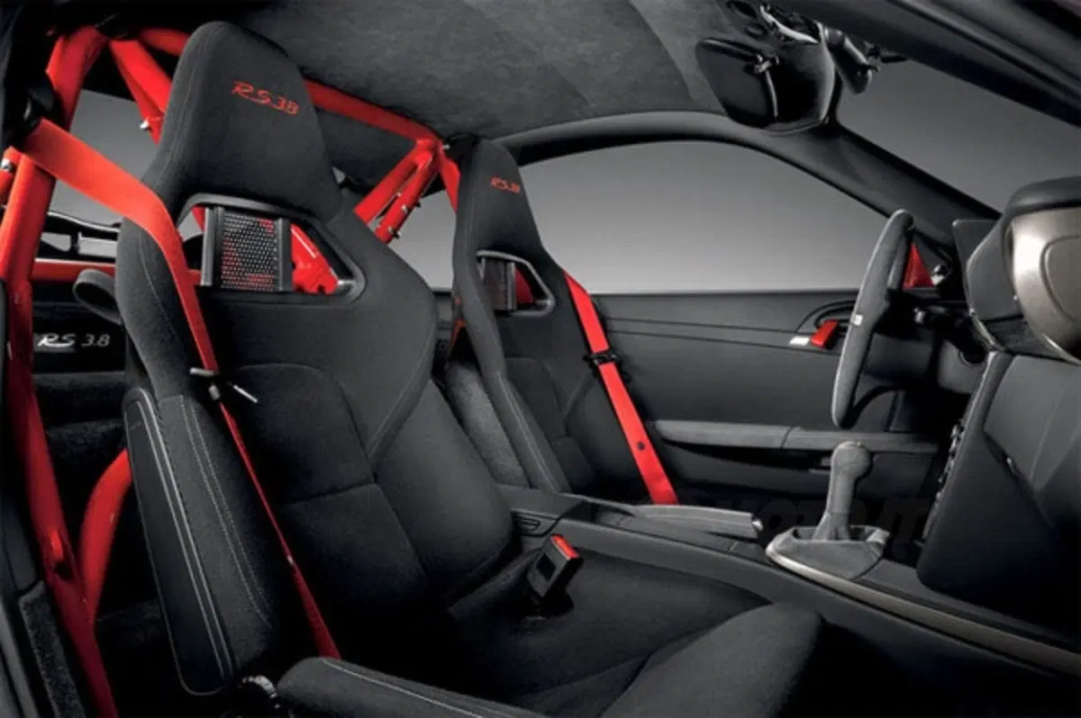 Porsche GT3 RS restyling 2010 (5)