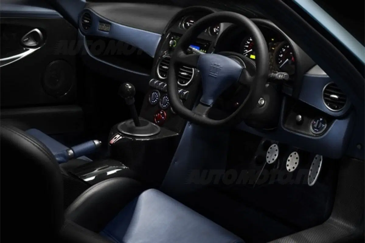 Noble M600 (8)