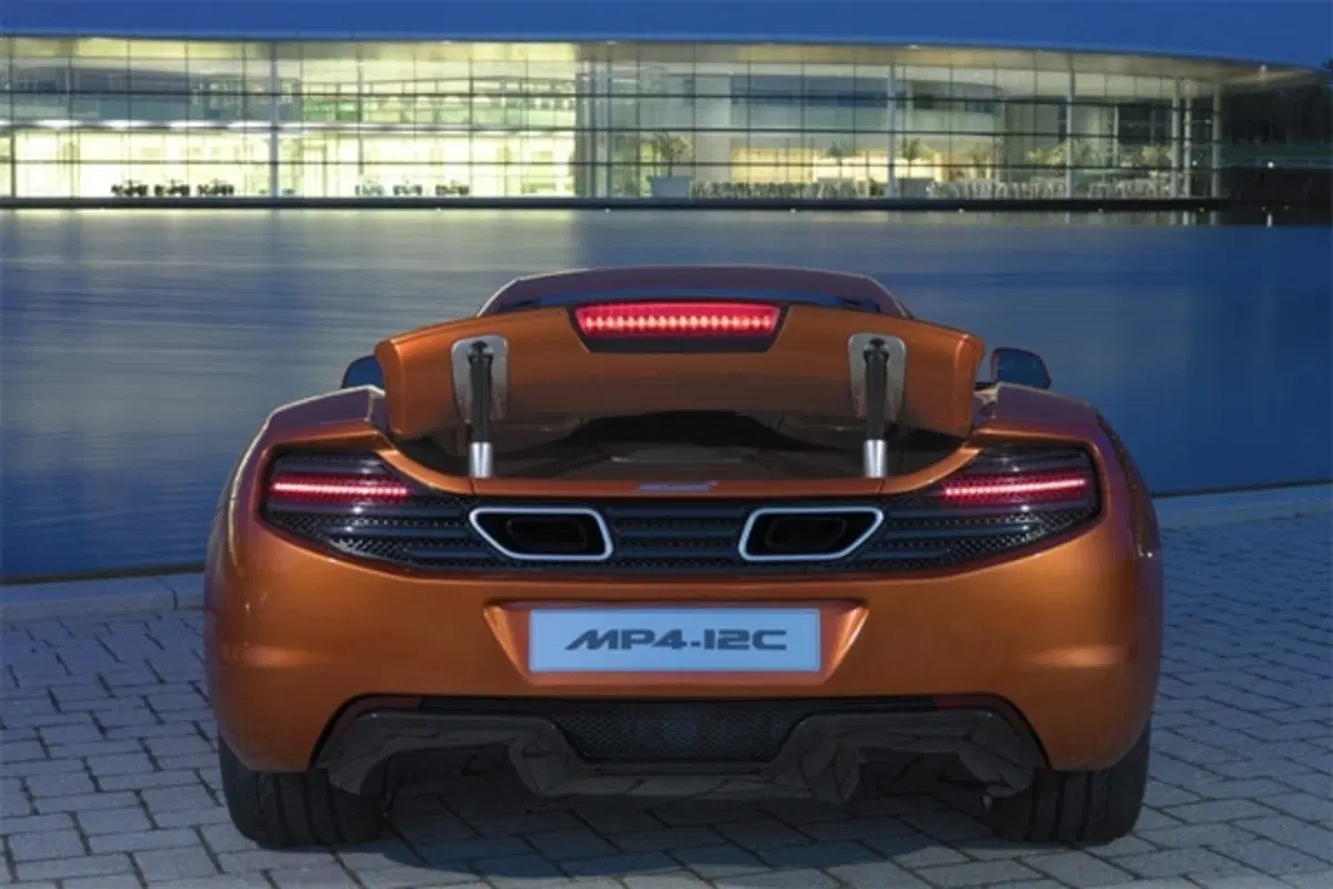 McLaren Mp4-12C (5)