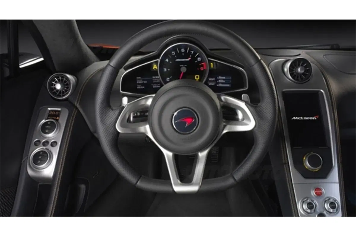 McLaren Mp4-12C (6)