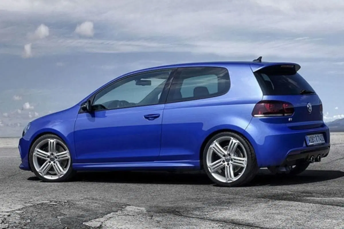 Volkswagen Golf R (2)