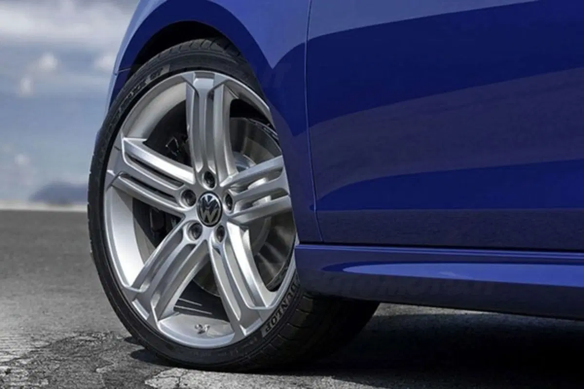 Volkswagen Golf R (11)