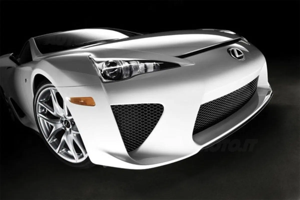 Lexus LFA (7)