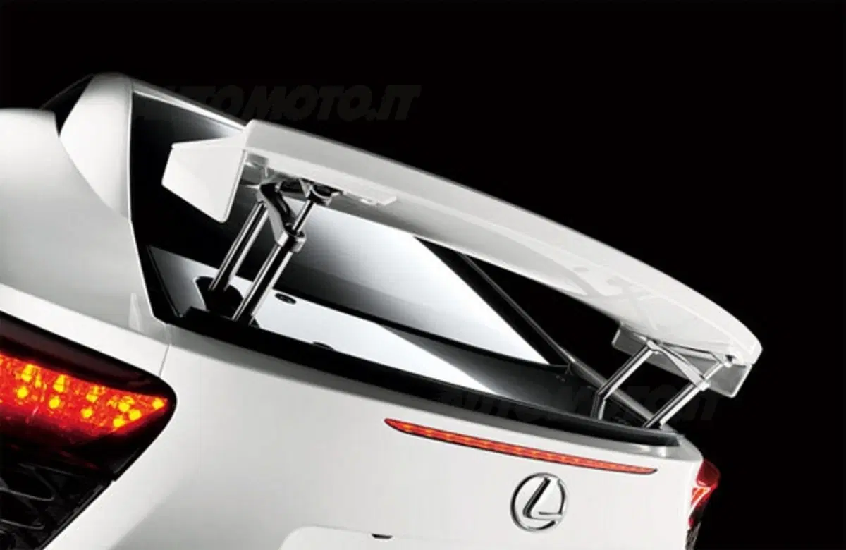 Lexus LFA (13)