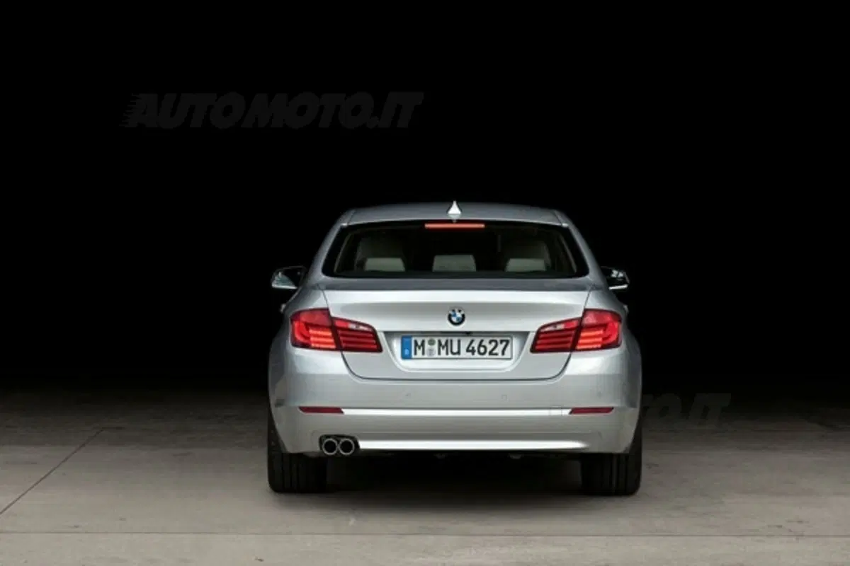 BMW Serie 5 2010 (19)