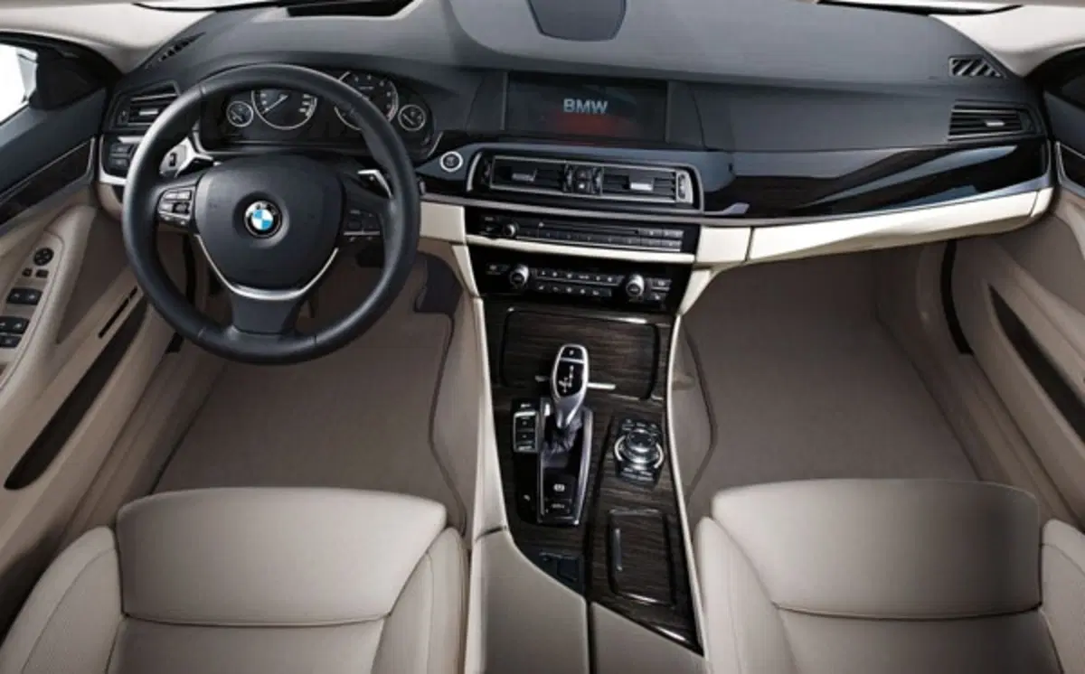 BMW Serie 5 2010 (27)