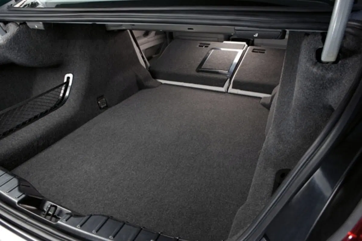 BMW Serie 5 2010 (28)