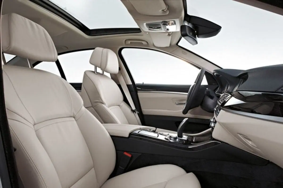 BMW Serie 5 2010 (33)