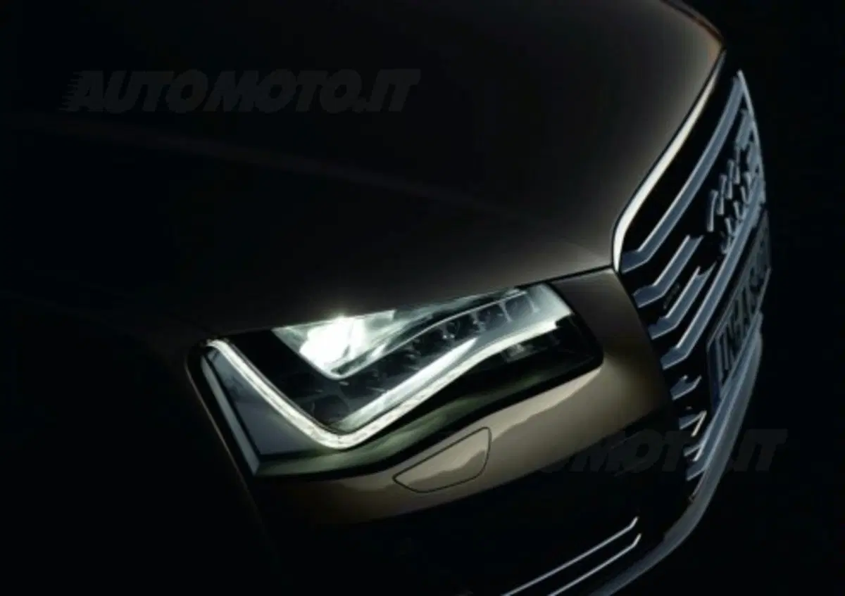 Audi A8 2010 (17)