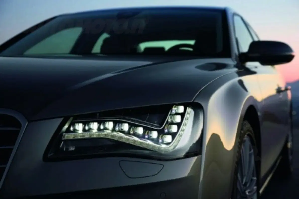 Audi A8 2010 (18)