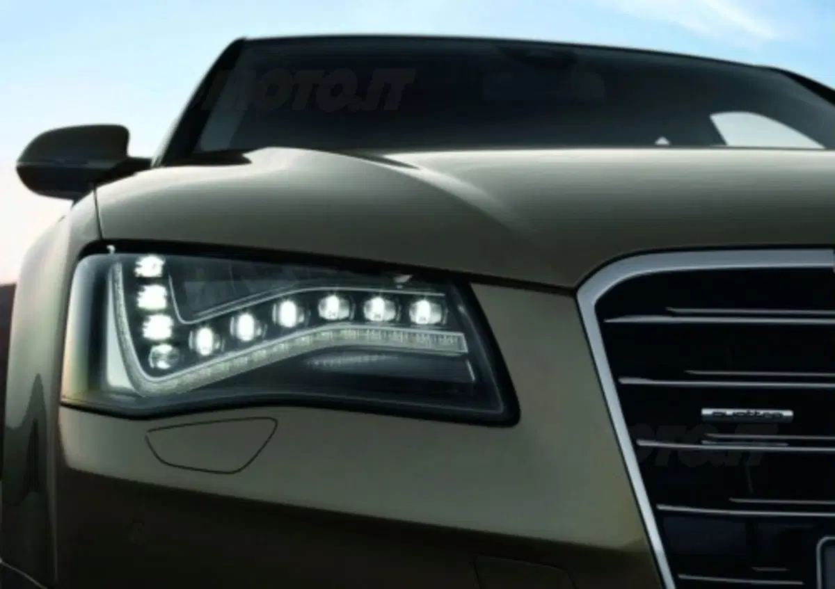 Audi A8 2010 (19)