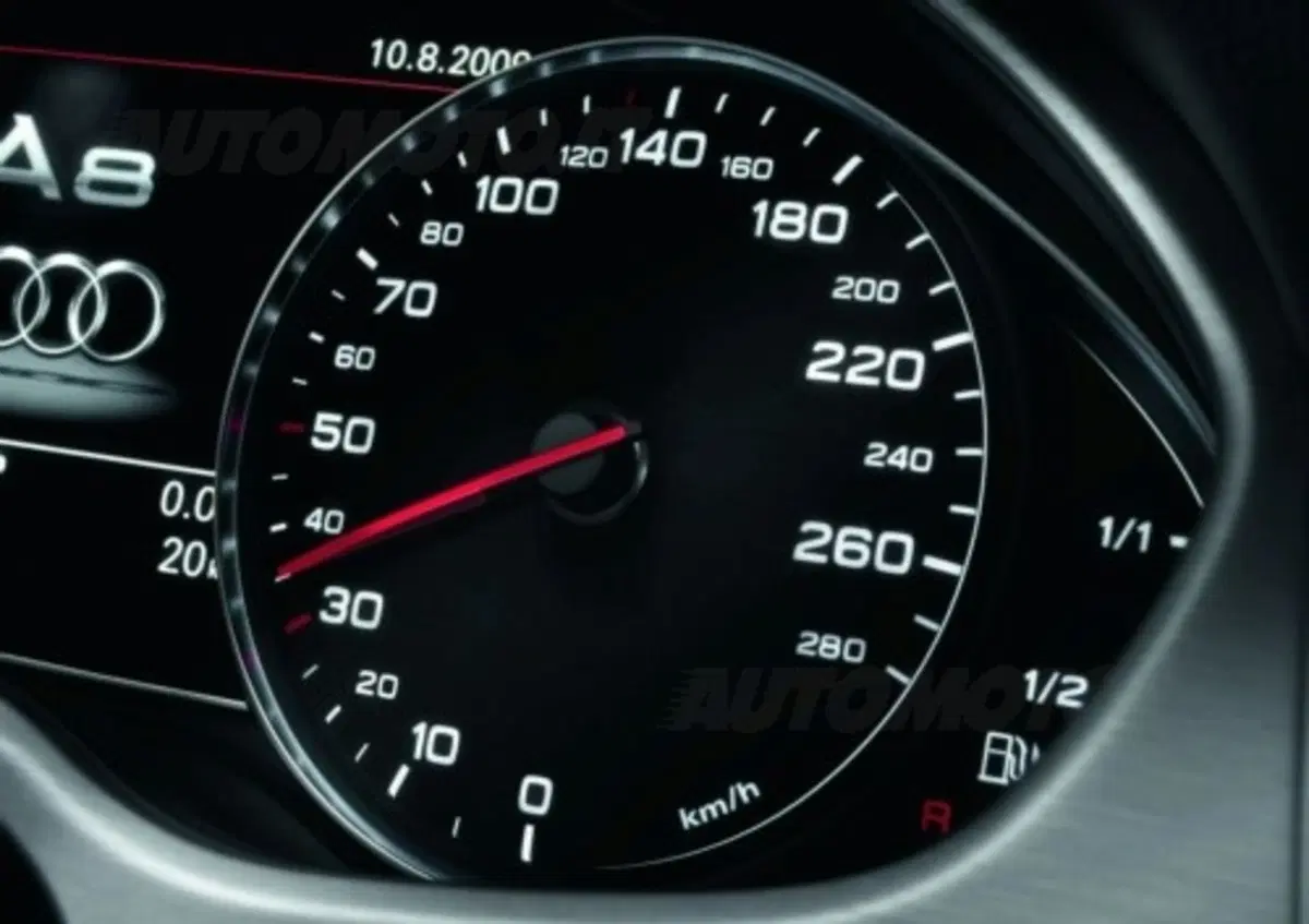 Audi A8 2010 (51)