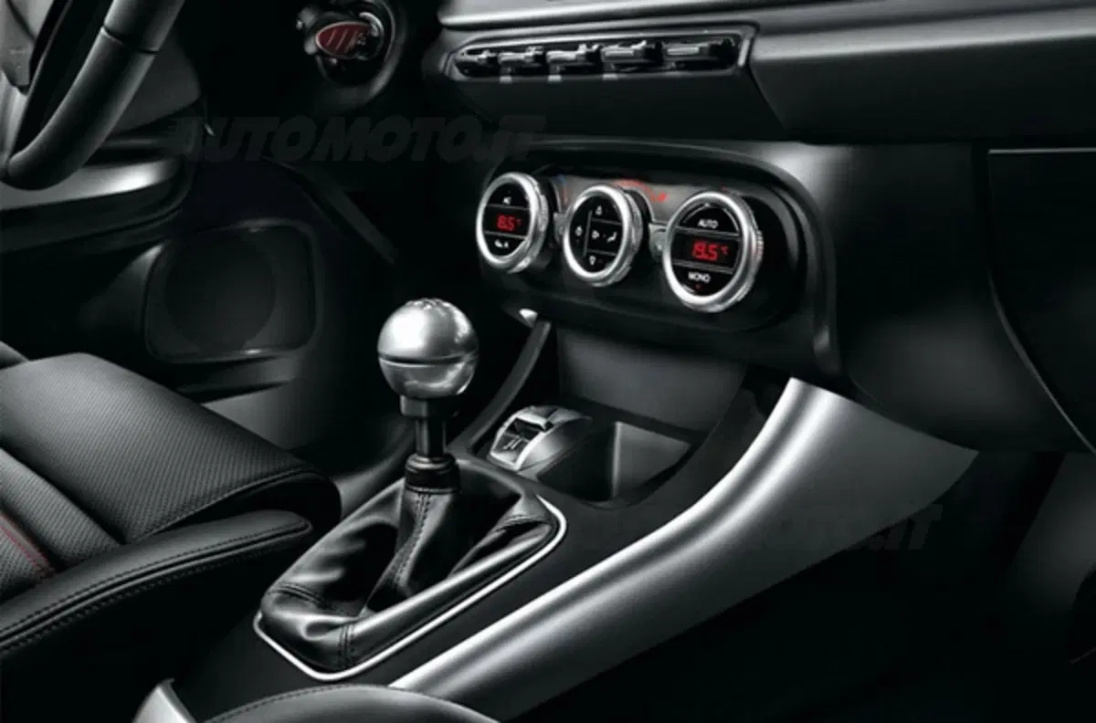 Alfa Romeo Giulietta (10)