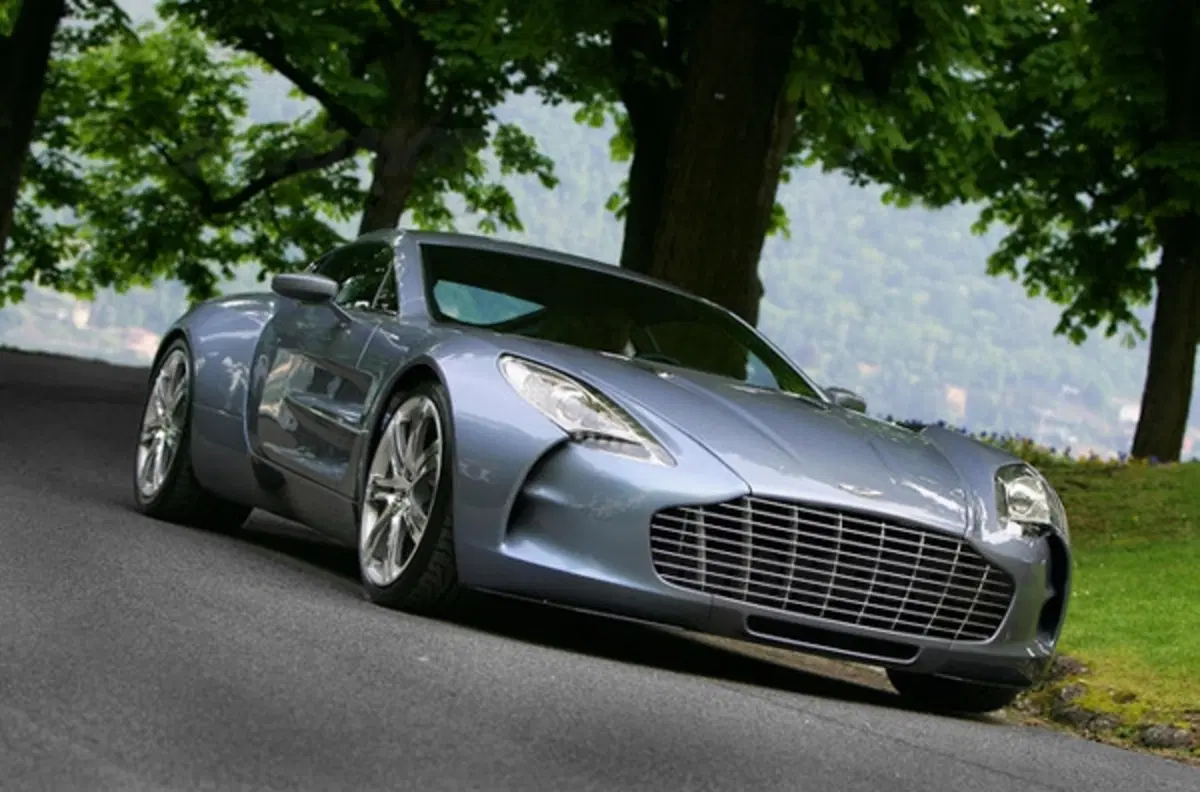 354,86 km/h per la Aston Martin One-77 (8)
