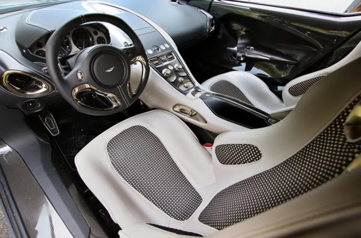 354,86 km/h per la Aston Martin One-77 (12)