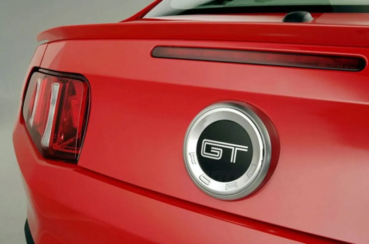Ford Mustang GT 5.0 (6)