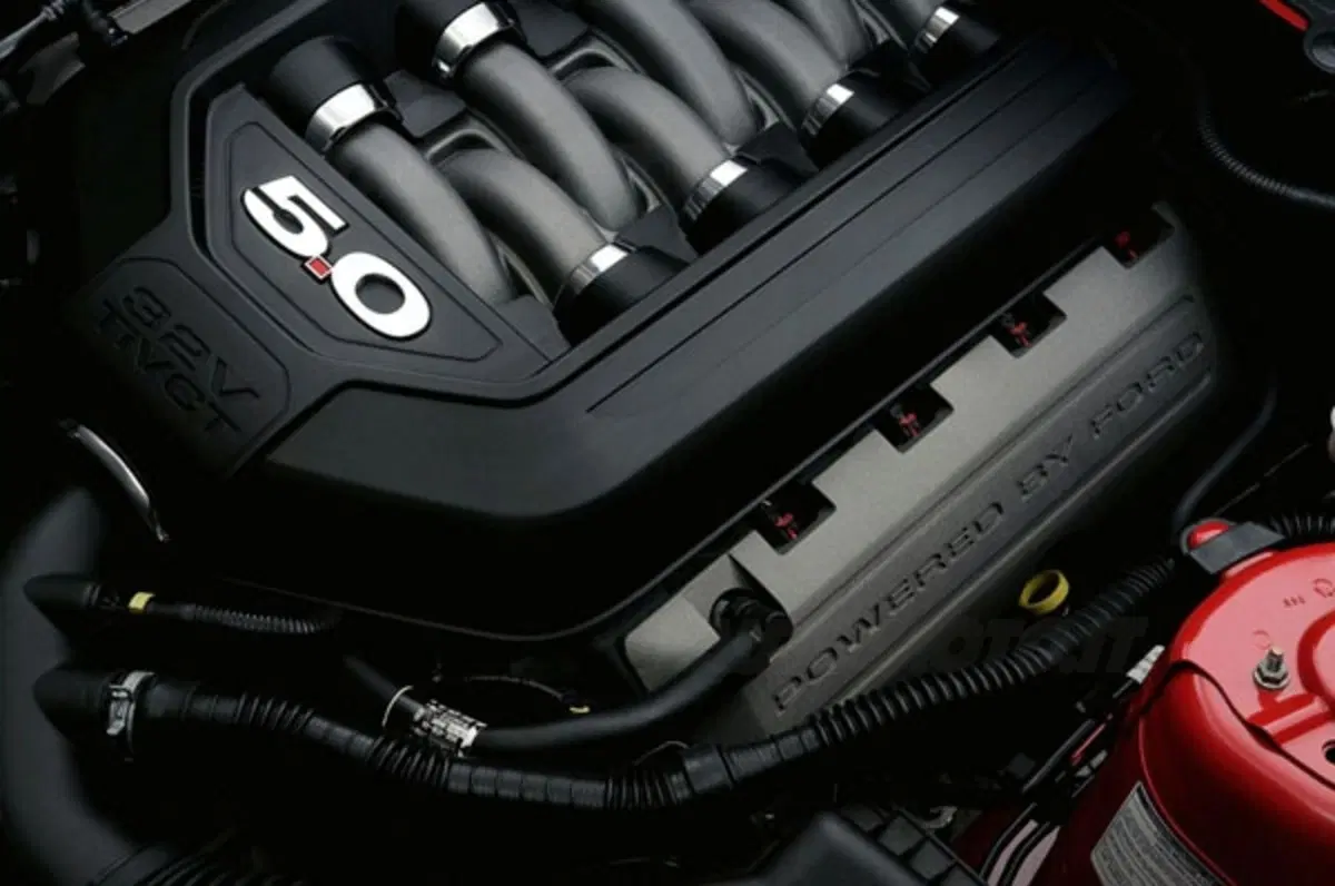 Ford Mustang GT 5.0 (12)