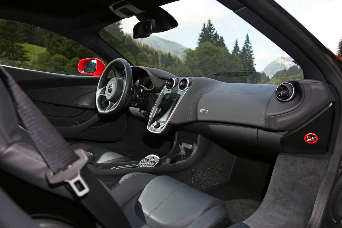 McLaren 540C [Video Prime Impressioni] (16)