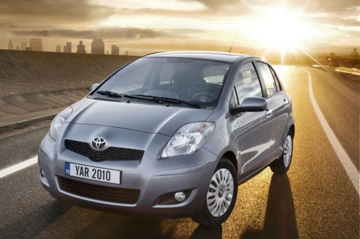 Toyota Yaris 2010 (11)