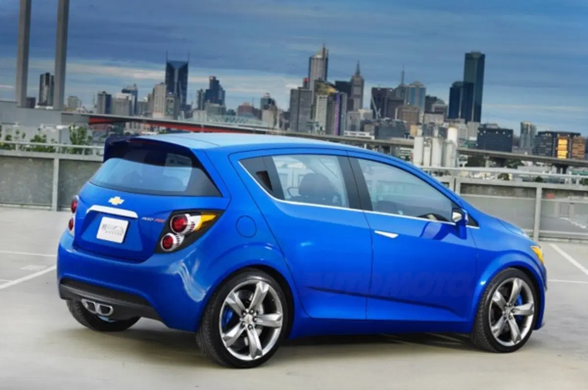 Chevrolet Aveo RS (3)