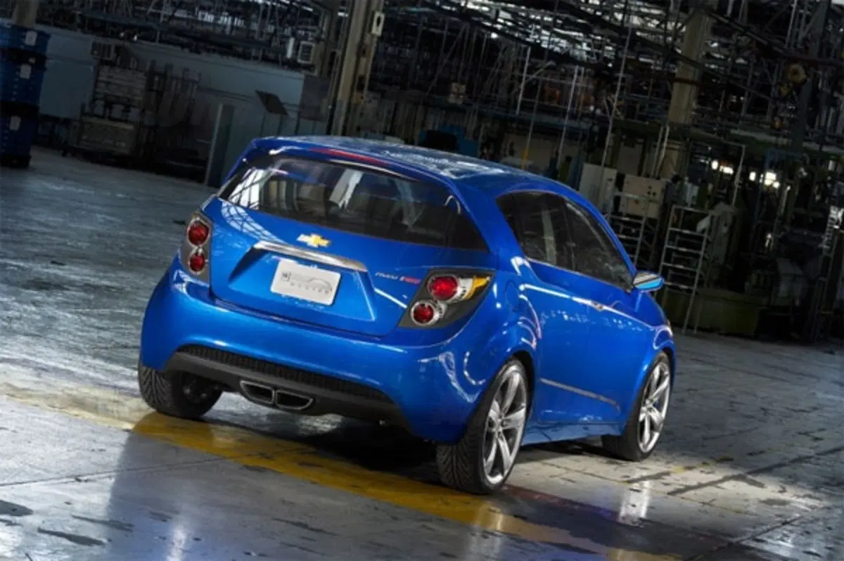 Chevrolet Aveo RS (4)