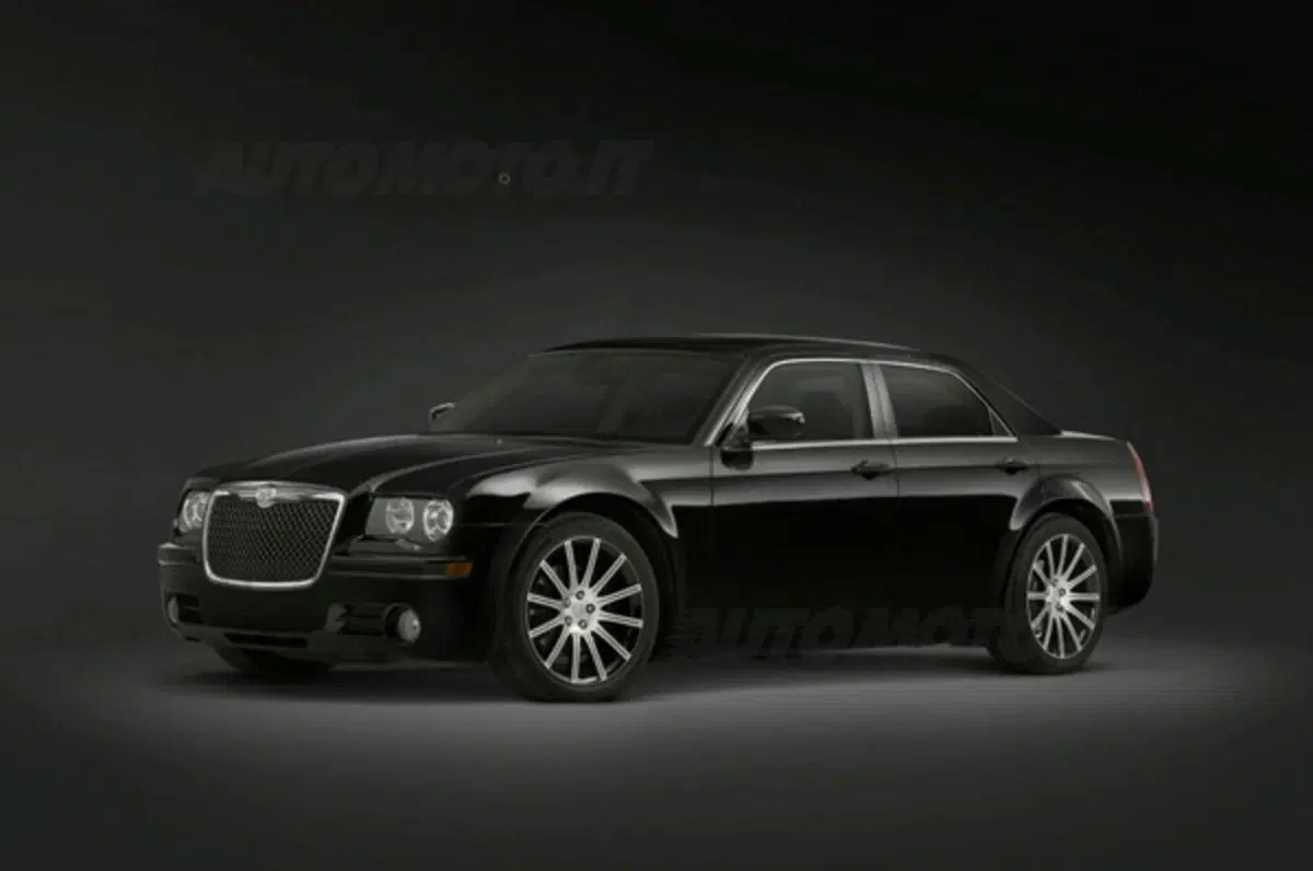 Chrysler 300 S6 ed S8 (4)