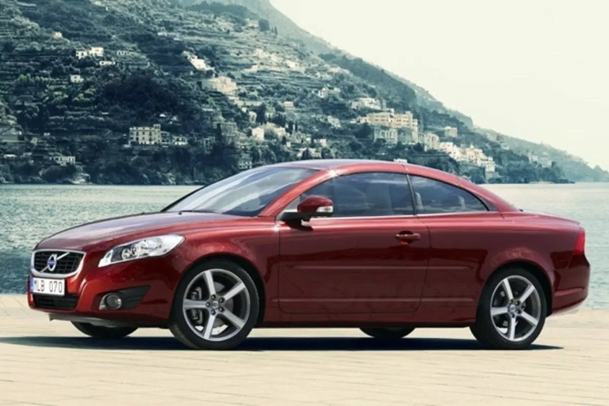 Volvo C70 (13)