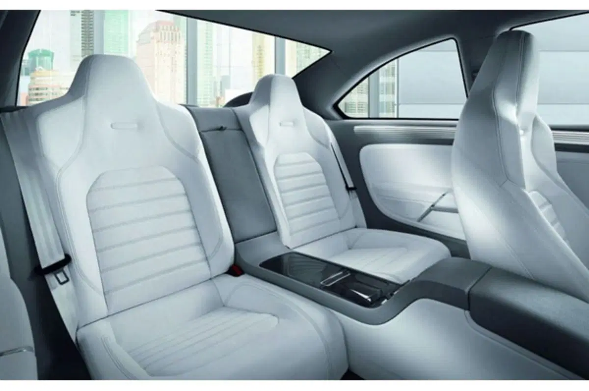 Volkswagen New Concept Coupè (9)