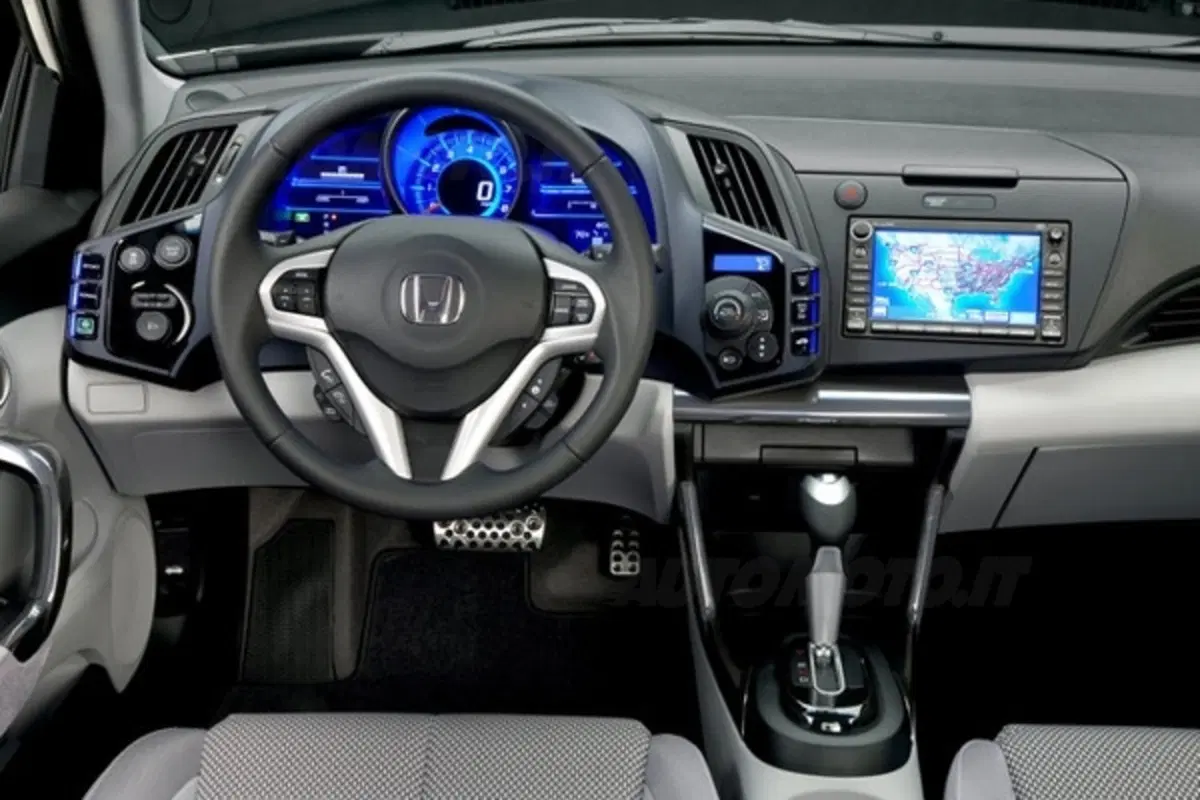 Honda CR-Z Sport (5)