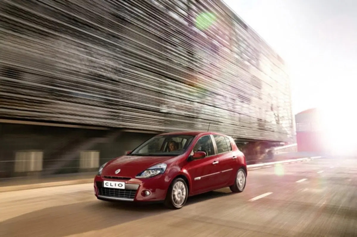 Renault Clio dCi 85 98g eco2 (3)