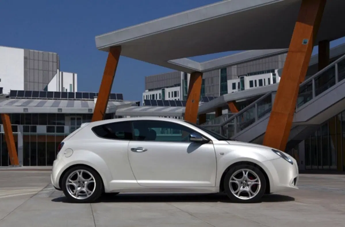 Alfa Romeo Mito Nine (4)