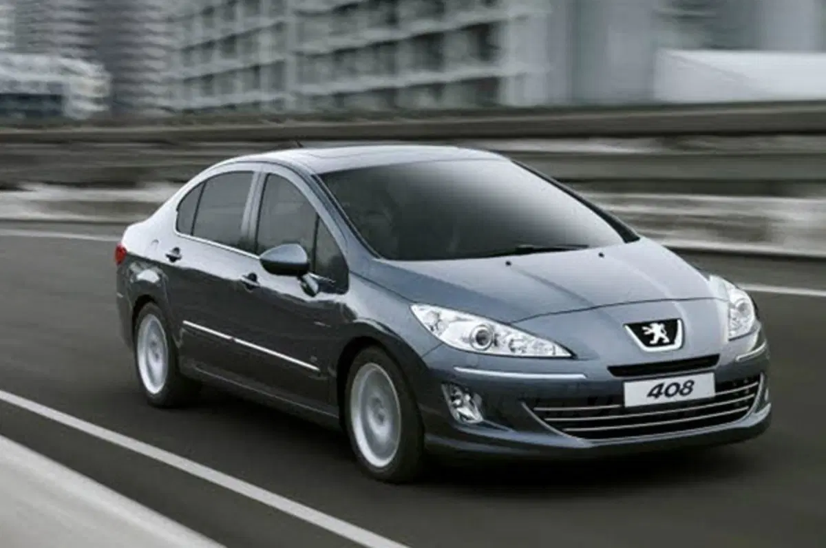 Peugeot 408: solo per i cinesi (2)