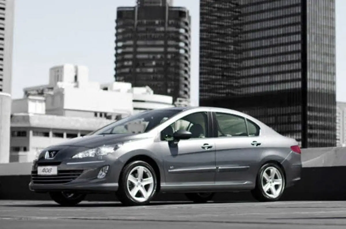 Peugeot 408: solo per i cinesi (5)