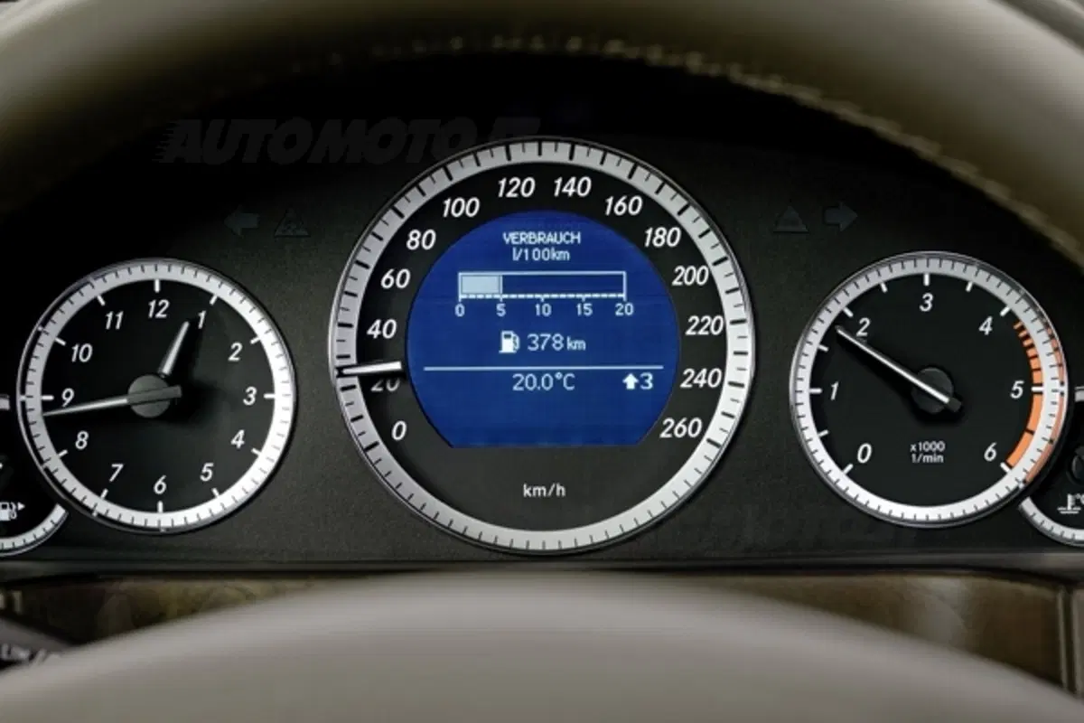 Mercedes: ecco le Executive (12)