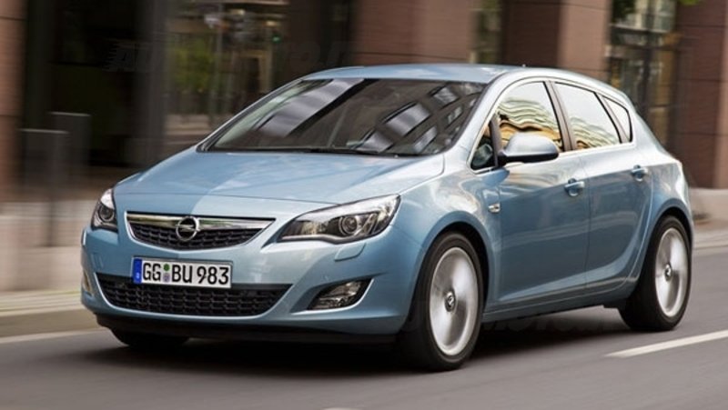 Opel Astra: ottimo inizio in Italia