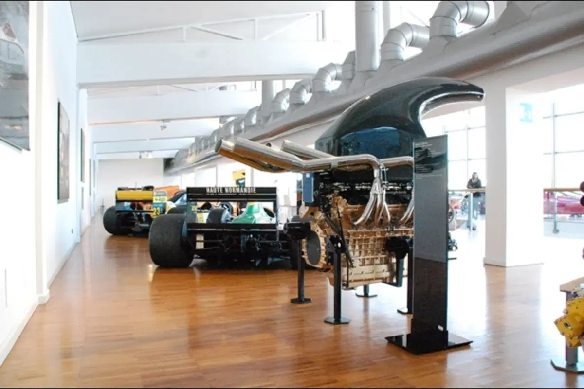 Winkelman inaugura l'impianto fotovoltaico Lamborghini (19)