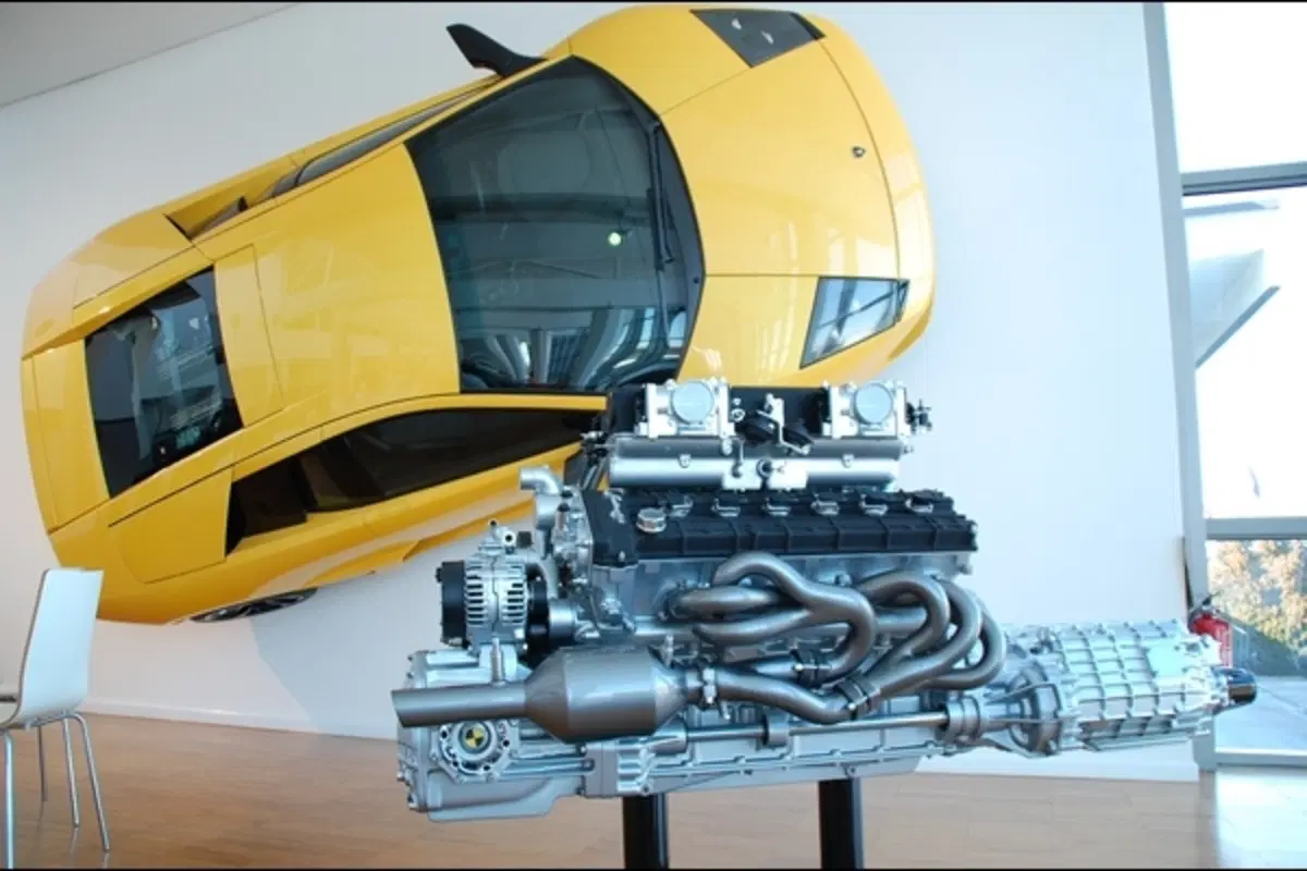 Winkelman inaugura l'impianto fotovoltaico Lamborghini (20)